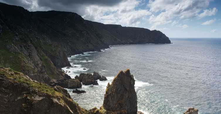 Desde Santiago de Compostela: tour de día completo por la costa y los acantilados
