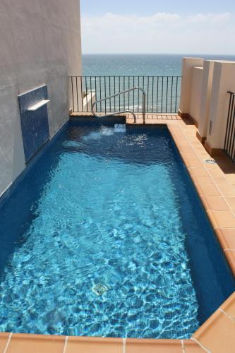 122 - Frontline Penthouse with private pool