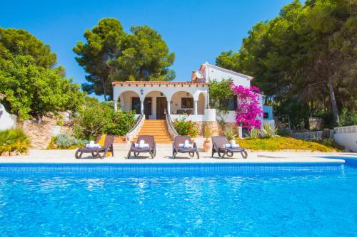 Abahana Villas California