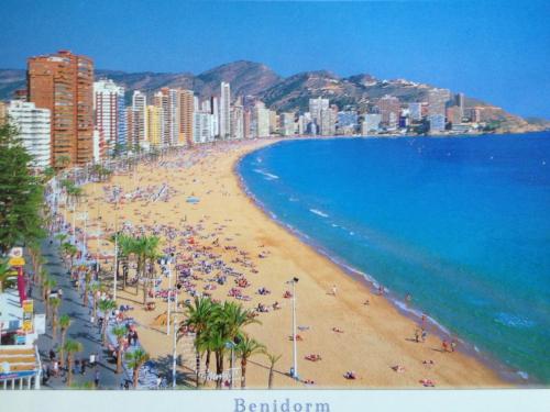 Holiday Apartment 5 min to Levante beach