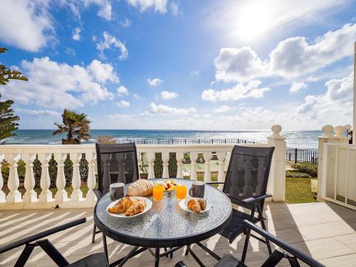 Apartment on Beach Mijas