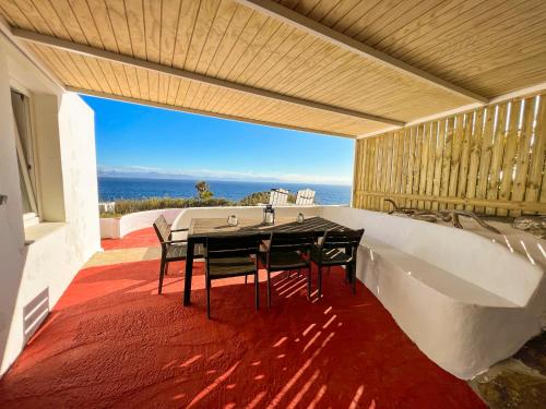 Beach Front Villa Amazing Views