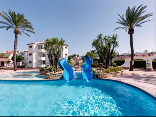 Apartamento playa-Piscina-Wifi gratis