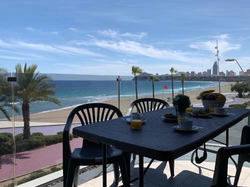 First line Ocean Drive Luxury apartment1 with infinity swimming pool