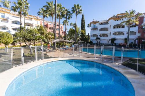 Golden Mile Luxury Ground floor apartment near Puente Romano