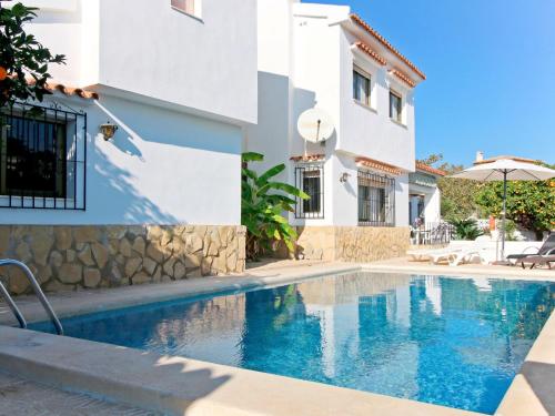 Holiday Home Bellota - Mra236