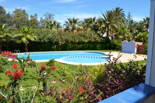 Las Olas Pili Locdenia