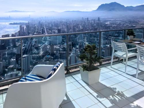 Luxury Design Apartment on the 41st Floor - Breathtaking Views