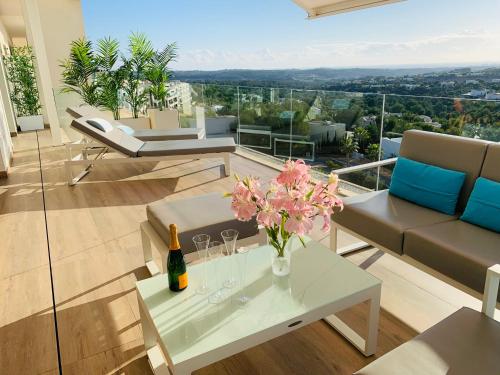 Las Colinas Golf & Cc