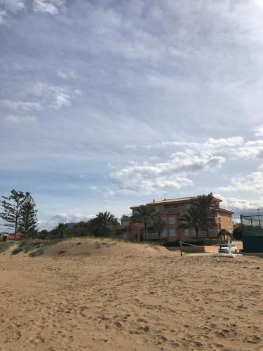 Primera línea, parking, wi fi, Netflix apartamento Palm Beach