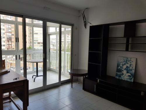 Rex, 5, Playa Levante