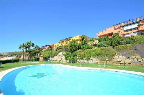 2279-Lovely 2 bedrooms with terrace with views