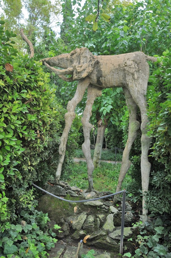 Castillo Gala Dalí De Pubol