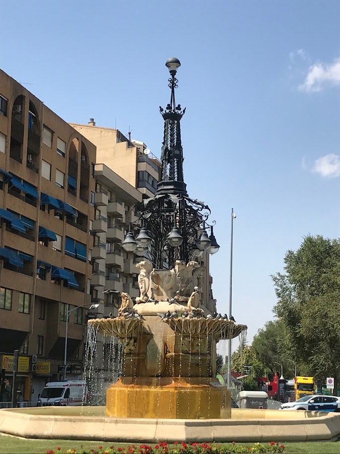 Fuente De Las Ranas