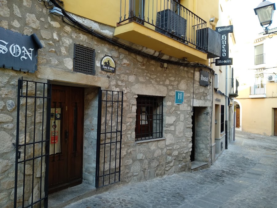 Mesón Hostal Hueso