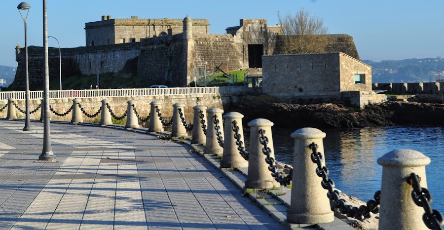 Castillo de San Antón - Museo Arqueológico e Histórico